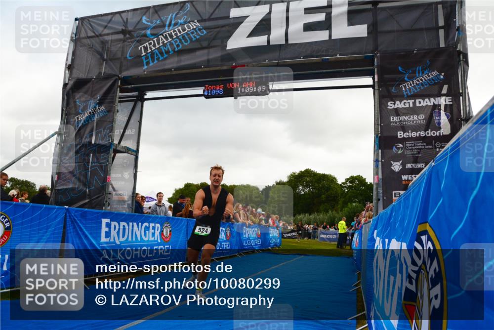 30.08.2026 - Elbe Triathlon Hamburg LAZAROV Photography http://msf.ph/oto/10080299 30.08.2026 11:09:27 Ziel 505, 524, 681, 751 meine-sportfotos.de