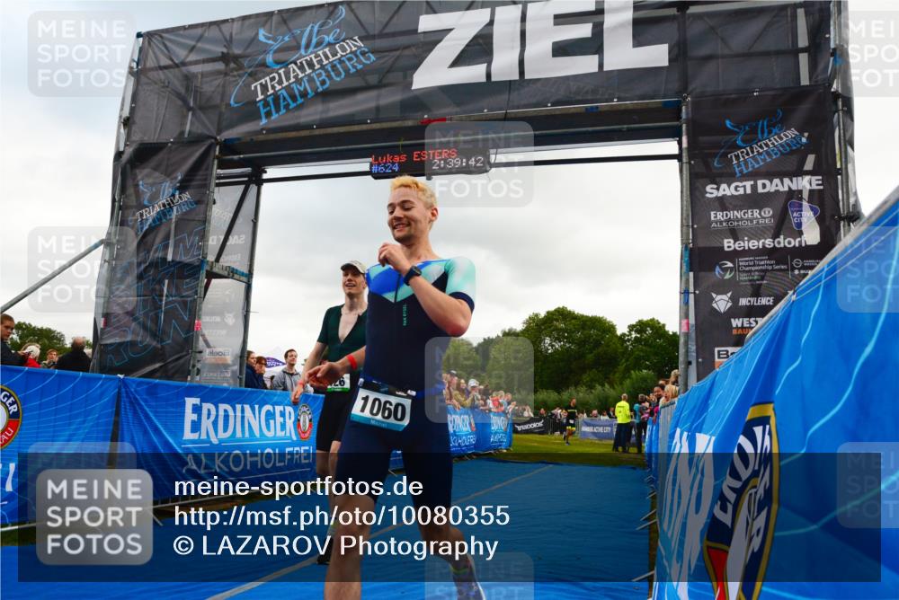 30.08.2026 - Elbe Triathlon Hamburg LAZAROV Photography http://msf.ph/oto/10080355 30.08.2026 11:09:57 Ziel 626, 1060 meine-sportfotos.de