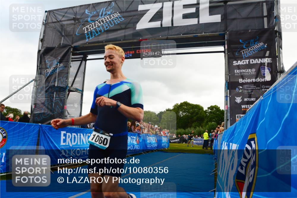 30.08.2026 - Elbe Triathlon Hamburg LAZAROV Photography http://msf.ph/oto/10080356 30.08.2026 11:09:57 Ziel 626, 1060 meine-sportfotos.de