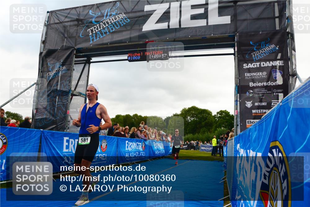 30.08.2026 - Elbe Triathlon Hamburg LAZAROV Photography http://msf.ph/oto/10080360 30.08.2026 11:10:12 Ziel 439, 581 meine-sportfotos.de
