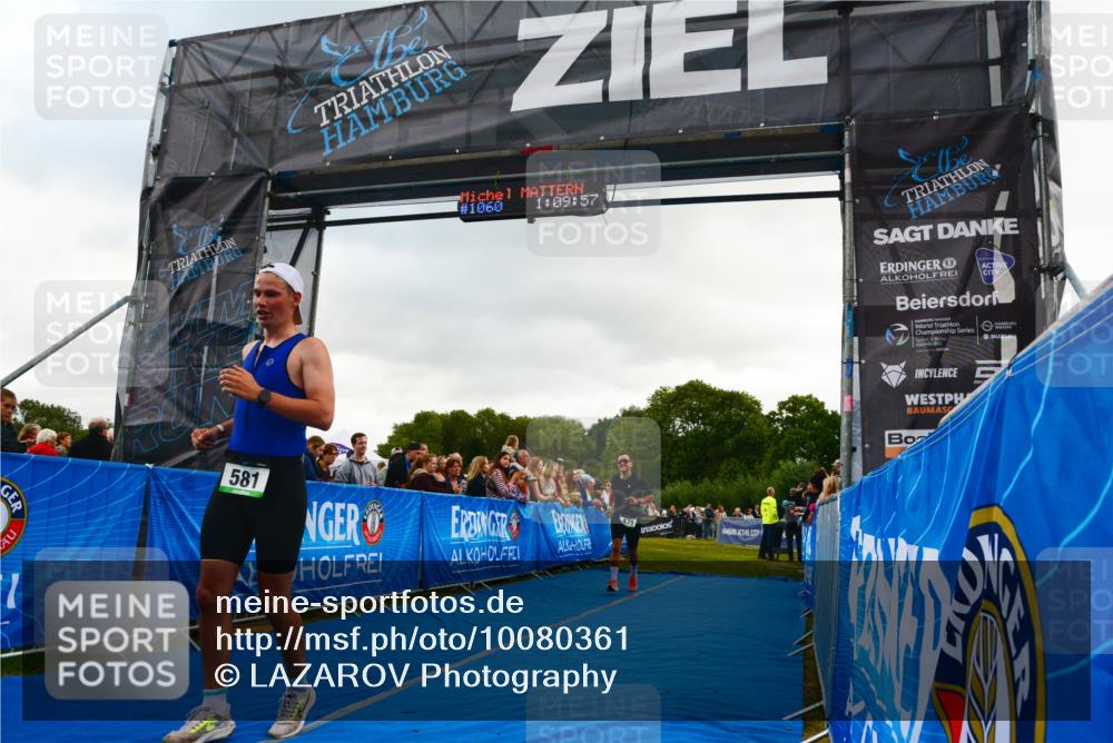 30.08.2026 - Elbe Triathlon Hamburg LAZAROV Photography http://msf.ph/oto/10080361 30.08.2026 11:10:12 Ziel 439, 581 meine-sportfotos.de