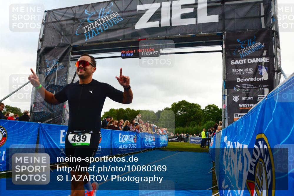 30.08.2026 - Elbe Triathlon Hamburg LAZAROV Photography http://msf.ph/oto/10080369 30.08.2026 11:10:14 Ziel 439, 581 meine-sportfotos.de