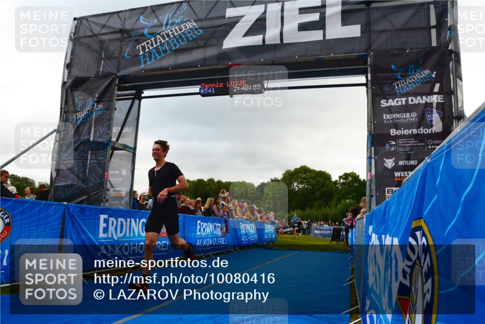 30.08.2026 - Elbe Triathlon Hamburg LAZAROV Photography http://msf.ph/oto/10080416 30.08.2026 11:11:10 Ziel 440, 603, 665, 1010 meine-sportfotos.de