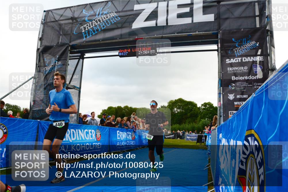 30.08.2026 - Elbe Triathlon Hamburg LAZAROV Photography http://msf.ph/oto/10080425 30.08.2026 11:11:19 Ziel 440, 665, 1010 meine-sportfotos.de
