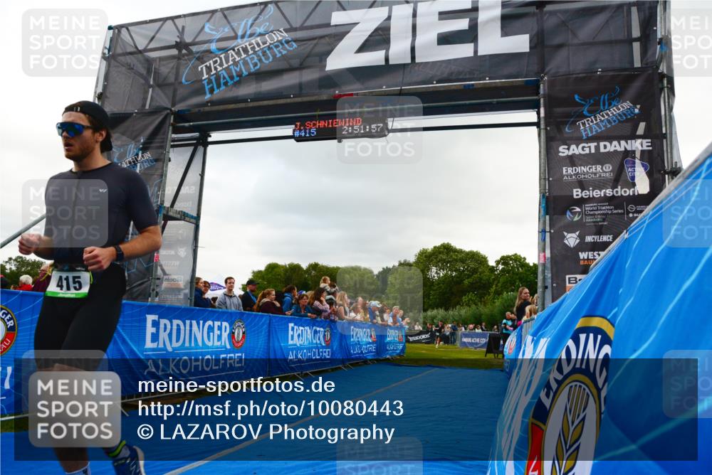 30.08.2026 - Elbe Triathlon Hamburg LAZAROV Photography http://msf.ph/oto/10080443 30.08.2026 11:11:56 Ziel 415, 558 meine-sportfotos.de