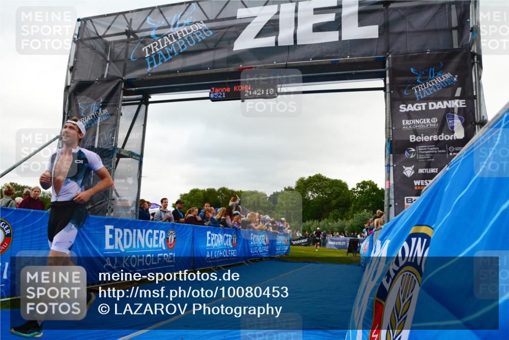 30.08.2026 - Elbe Triathlon Hamburg LAZAROV Photography http://msf.ph/oto/10080453 30.08.2026 11:12:09 Ziel 521, 769 meine-sportfotos.de