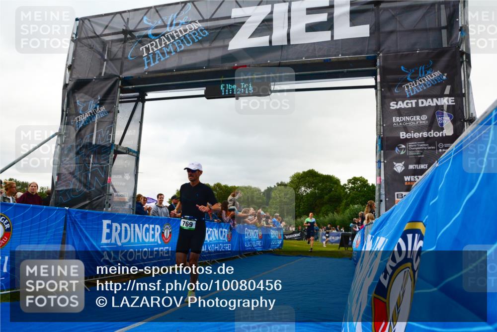 30.08.2026 - Elbe Triathlon Hamburg LAZAROV Photography http://msf.ph/oto/10080456 30.08.2026 11:12:16 Ziel 769, 1039 meine-sportfotos.de