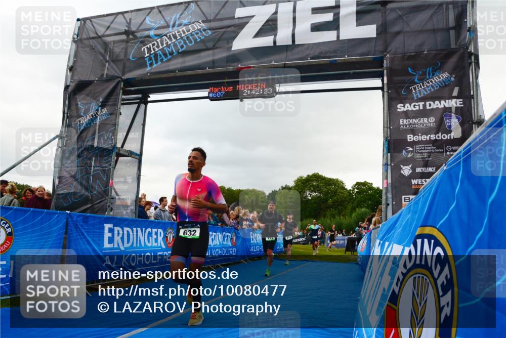 30.08.2026 - Elbe Triathlon Hamburg LAZAROV Photography http://msf.ph/oto/10080477 30.08.2026 11:12:37 Ziel 410, 612, 632, 722 meine-sportfotos.de
