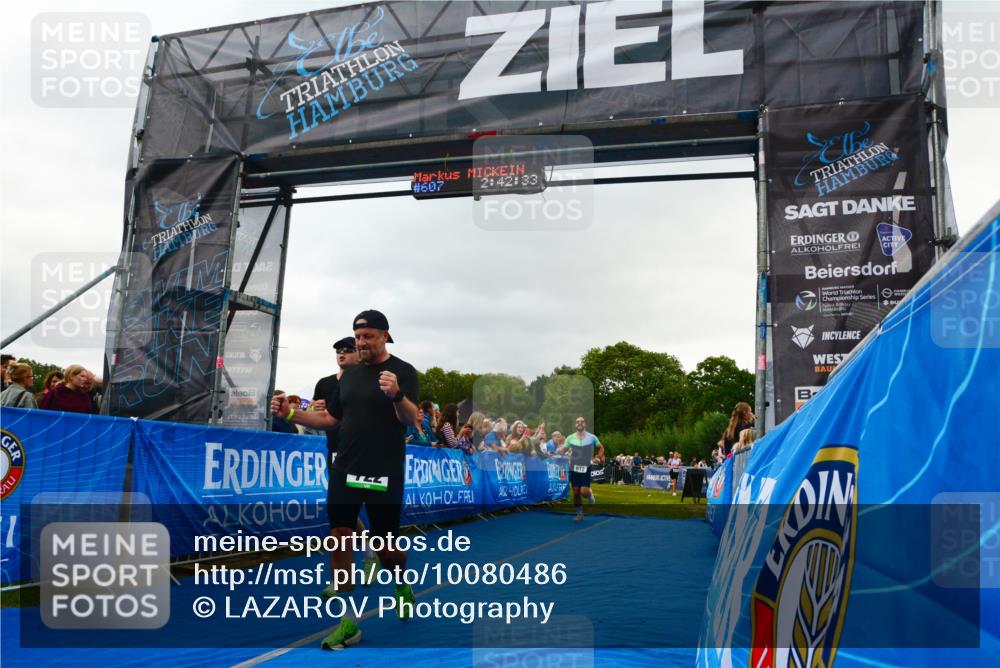30.08.2026 - Elbe Triathlon Hamburg LAZAROV Photography http://msf.ph/oto/10080486 30.08.2026 11:12:39 Ziel 410, 612, 632, 722 meine-sportfotos.de