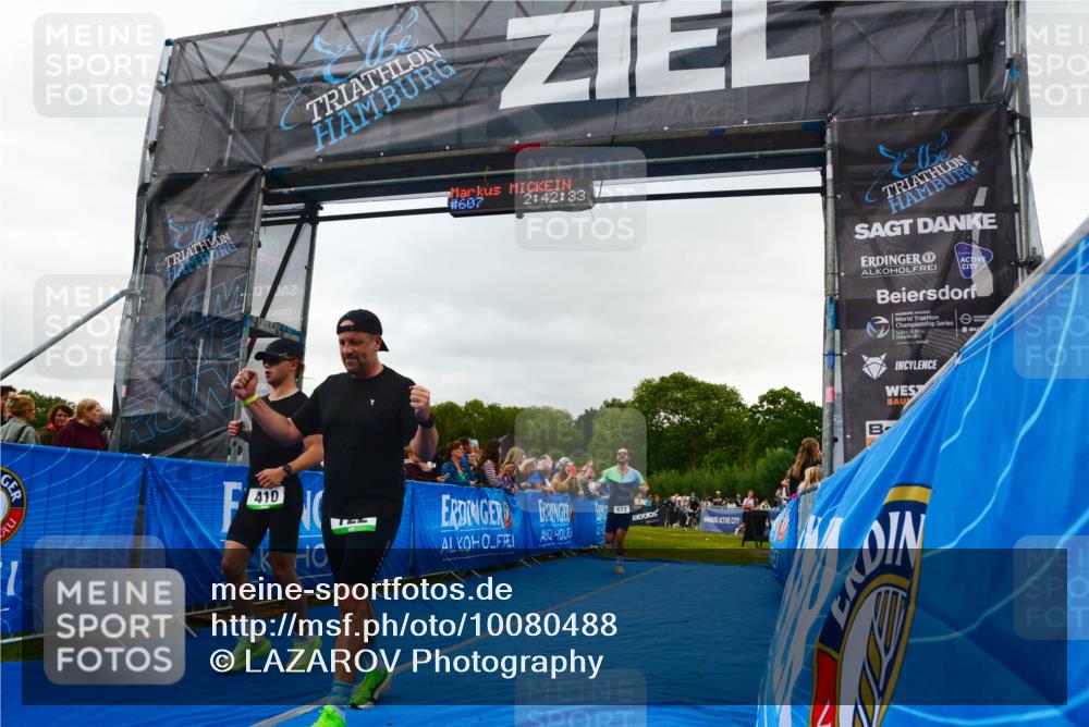 30.08.2026 - Elbe Triathlon Hamburg LAZAROV Photography http://msf.ph/oto/10080488 30.08.2026 11:12:40 Ziel 410, 612, 632, 722 meine-sportfotos.de
