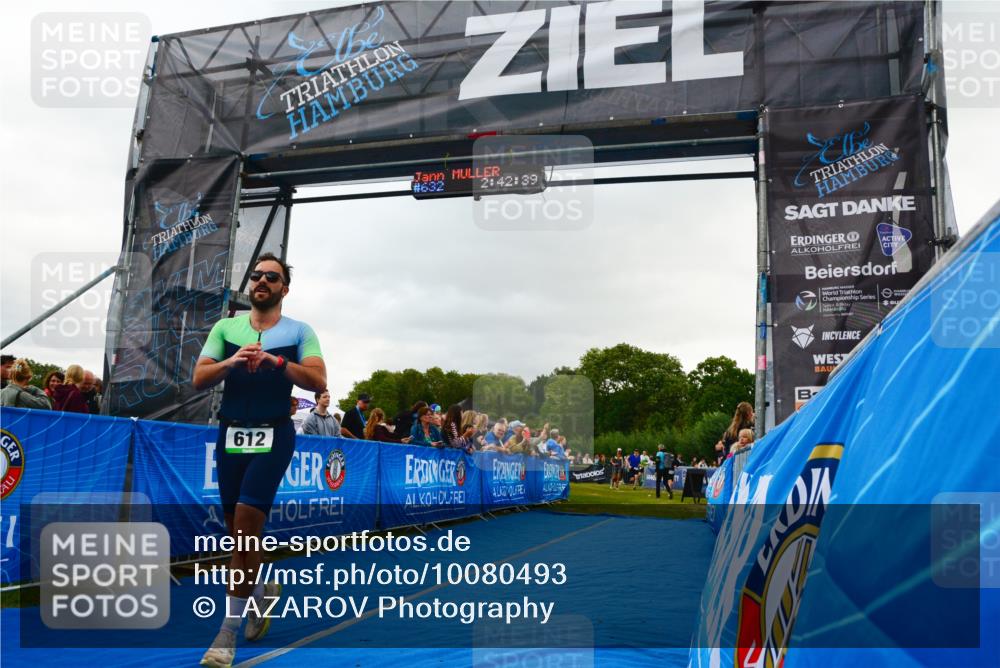 30.08.2026 - Elbe Triathlon Hamburg LAZAROV Photography http://msf.ph/oto/10080493 30.08.2026 11:12:42 Ziel 410, 612, 722, 1093 meine-sportfotos.de