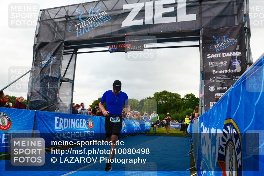 30.08.2026 - Elbe Triathlon Hamburg LAZAROV Photography http://msf.ph/oto/10080498 30.08.2026 11:12:50 Ziel 773, 1093, 1097 meine-sportfotos.de