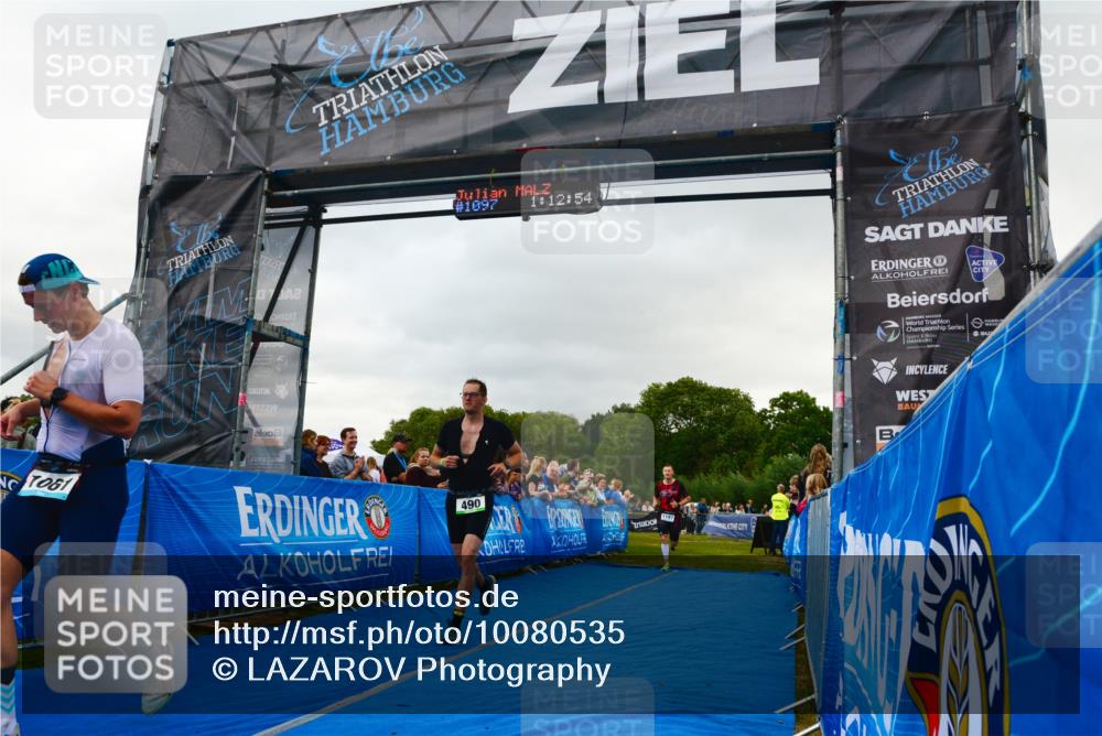 30.08.2026 - Elbe Triathlon Hamburg LAZAROV Photography http://msf.ph/oto/10080535 30.08.2026 11:13:08 Ziel 490, 651, 1061, 1197 meine-sportfotos.de