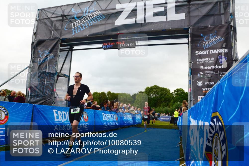30.08.2026 - Elbe Triathlon Hamburg LAZAROV Photography http://msf.ph/oto/10080539 30.08.2026 11:13:09 Ziel 490, 651, 1061, 1197 meine-sportfotos.de