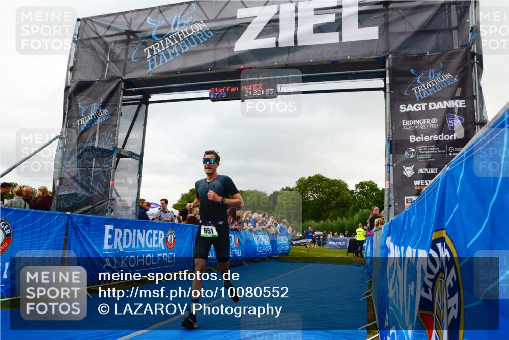 30.08.2026 - Elbe Triathlon Hamburg LAZAROV Photography http://msf.ph/oto/10080552 30.08.2026 11:13:13 Ziel 611, 651, 1197 meine-sportfotos.de