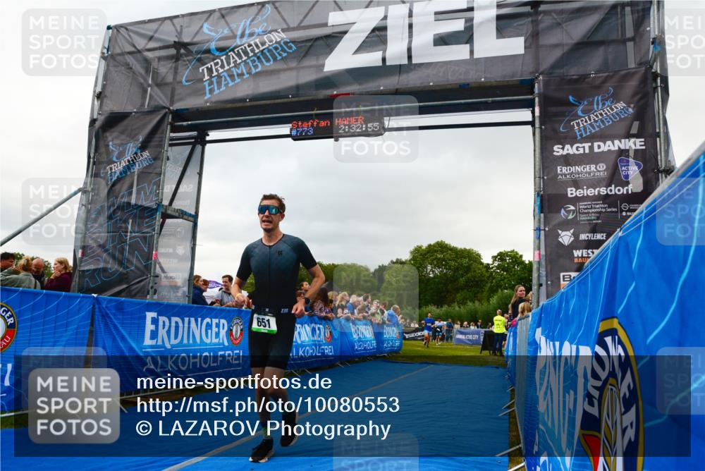 30.08.2026 - Elbe Triathlon Hamburg LAZAROV Photography http://msf.ph/oto/10080553 30.08.2026 11:13:13 Ziel 611, 651, 1197 meine-sportfotos.de
