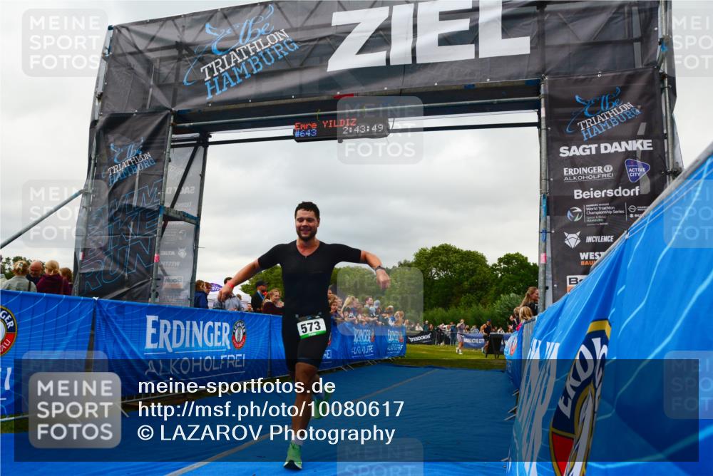 30.08.2026 - Elbe Triathlon Hamburg LAZAROV Photography http://msf.ph/oto/10080617 30.08.2026 11:14:10 Ziel 573 meine-sportfotos.de