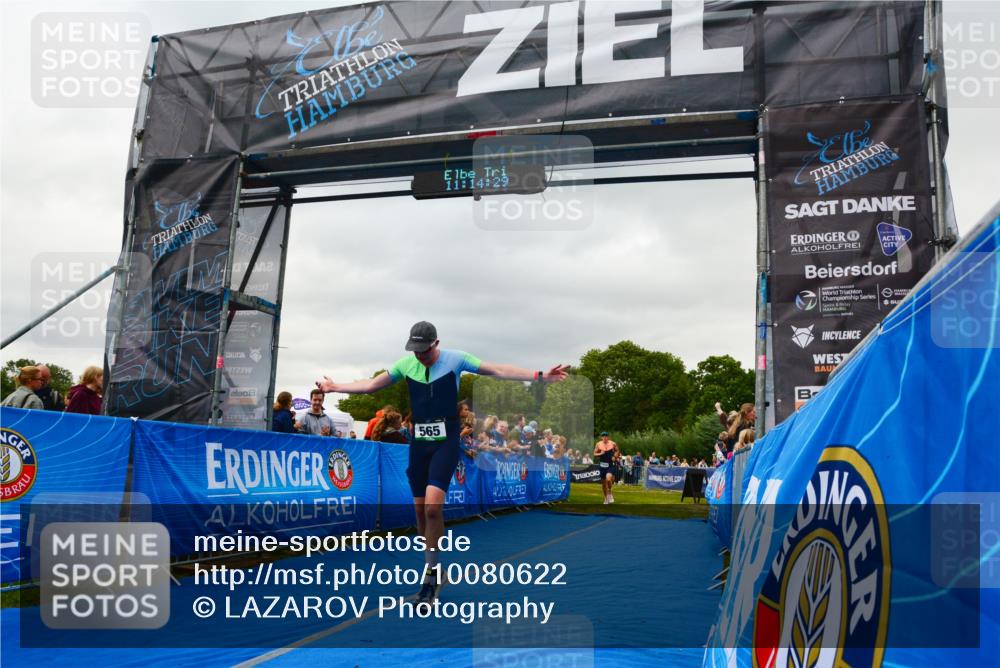 30.08.2026 - Elbe Triathlon Hamburg LAZAROV Photography http://msf.ph/oto/10080622 30.08.2026 11:14:30 Ziel 413, 565, 1054, 1114 meine-sportfotos.de