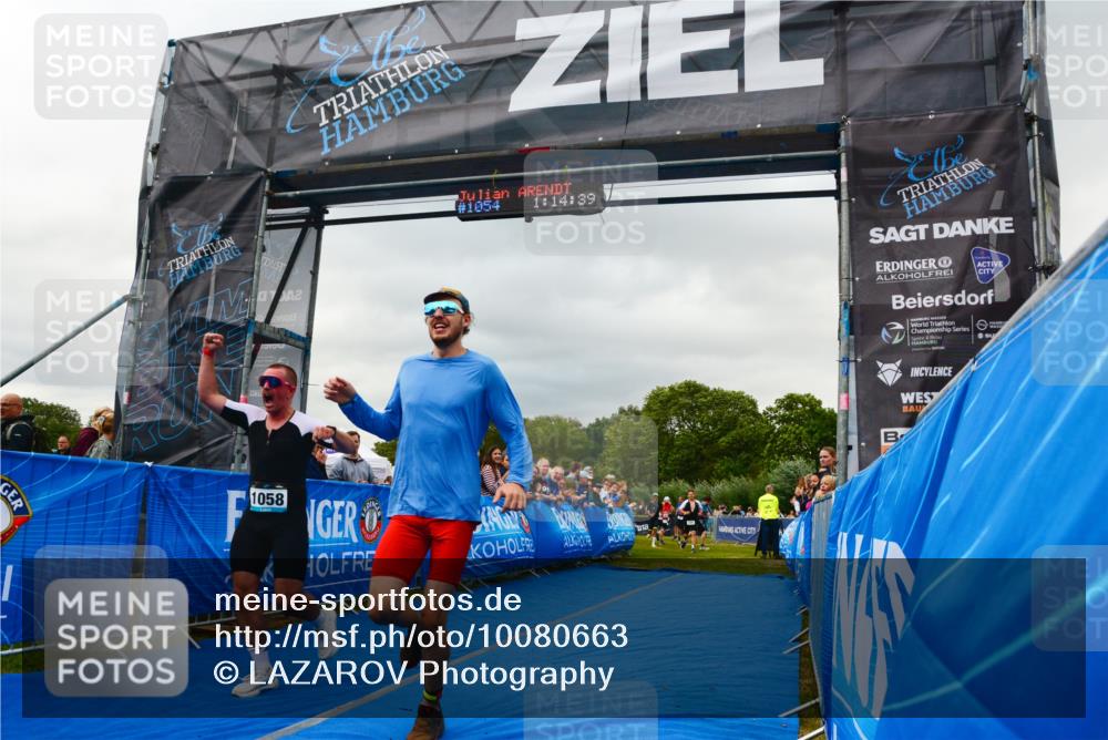 30.08.2026 - Elbe Triathlon Hamburg LAZAROV Photography http://msf.ph/oto/10080663 30.08.2026 11:14:48 Ziel 500, 600, 619, 1058 meine-sportfotos.de