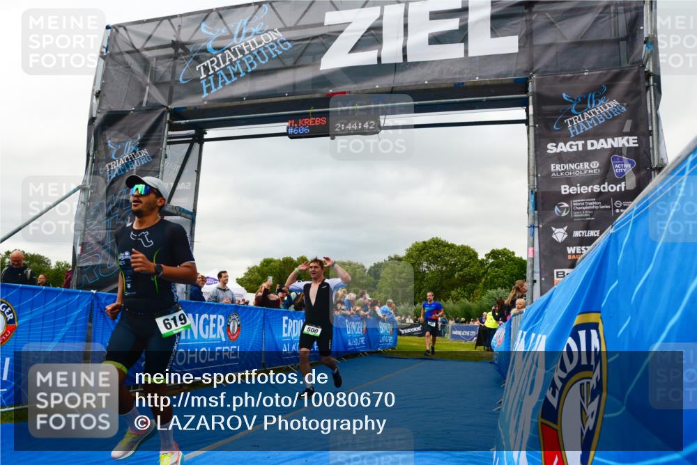 30.08.2026 - Elbe Triathlon Hamburg LAZAROV Photography http://msf.ph/oto/10080670 30.08.2026 11:14:55 Ziel 492, 500, 619 meine-sportfotos.de