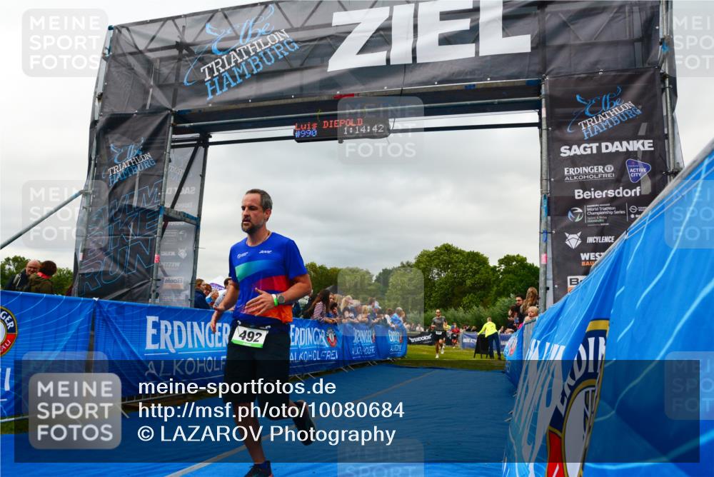 30.08.2026 - Elbe Triathlon Hamburg LAZAROV Photography http://msf.ph/oto/10080684 30.08.2026 11:14:58 Ziel 492, 500, 619 meine-sportfotos.de