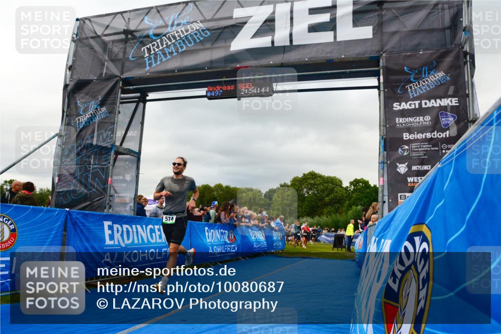 30.08.2026 - Elbe Triathlon Hamburg LAZAROV Photography http://msf.ph/oto/10080687 30.08.2026 11:15:02 Ziel 346, 1099 meine-sportfotos.de
