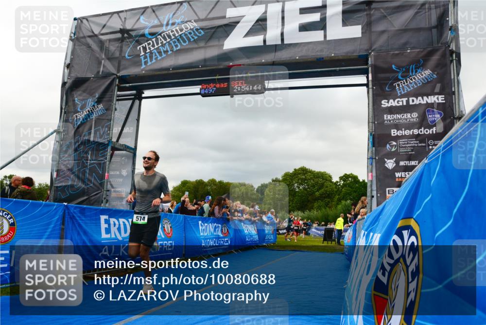 30.08.2026 - Elbe Triathlon Hamburg LAZAROV Photography http://msf.ph/oto/10080688 30.08.2026 11:15:02 Ziel 346, 1099 meine-sportfotos.de