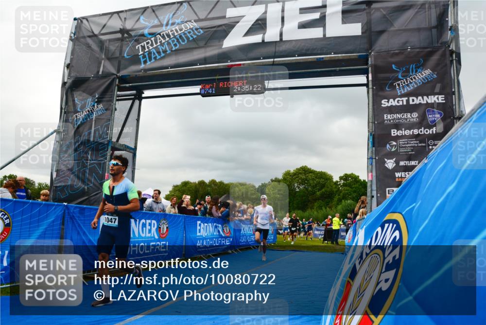 30.08.2026 - Elbe Triathlon Hamburg LAZAROV Photography http://msf.ph/oto/10080722 30.08.2026 11:15:45 Ziel 639, 650, 994, 1047, 1056, 1057, 1204 meine-sportfotos.de
