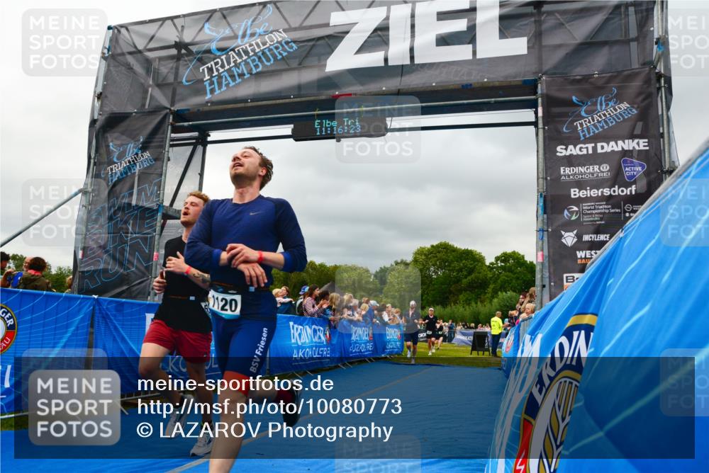 30.08.2026 - Elbe Triathlon Hamburg LAZAROV Photography http://msf.ph/oto/10080773 30.08.2026 11:16:23 Ziel 537, 623, 1120, 1140 meine-sportfotos.de