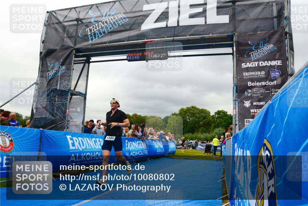 30.08.2026 - Elbe Triathlon Hamburg LAZAROV Photography http://msf.ph/oto/10080802 30.08.2026 11:16:35 Ziel 1000 meine-sportfotos.de