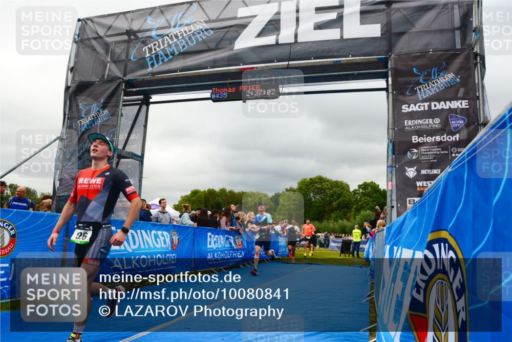 30.08.2026 - Elbe Triathlon Hamburg LAZAROV Photography http://msf.ph/oto/10080841 30.08.2026 11:17:06 Ziel 451, 526, 631, 1004, 1028 meine-sportfotos.de