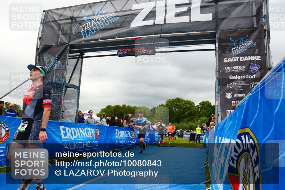 30.08.2026 - Elbe Triathlon Hamburg LAZAROV Photography http://msf.ph/oto/10080843 30.08.2026 11:17:06 Ziel 451, 526, 631, 1004, 1028 meine-sportfotos.de