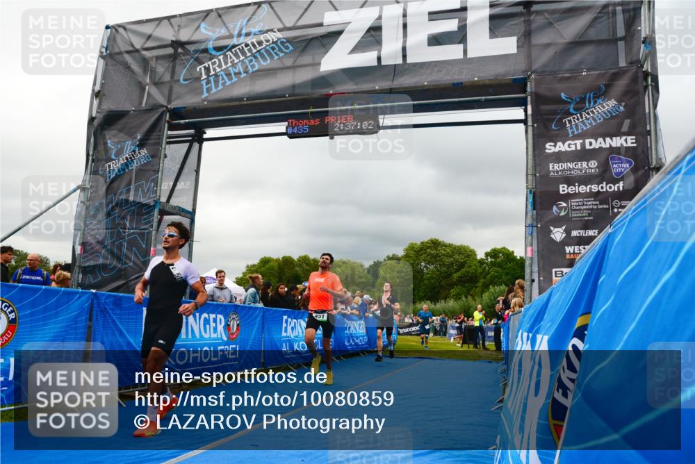 30.08.2026 - Elbe Triathlon Hamburg LAZAROV Photography http://msf.ph/oto/10080859 30.08.2026 11:17:09 Ziel 451, 526, 631, 1004, 1028 meine-sportfotos.de