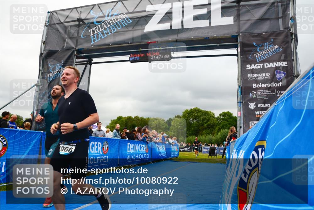 30.08.2026 - Elbe Triathlon Hamburg LAZAROV Photography http://msf.ph/oto/10080922 30.08.2026 11:17:51 Ziel 441, 1066, 1359 meine-sportfotos.de