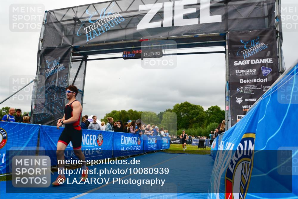 30.08.2026 - Elbe Triathlon Hamburg LAZAROV Photography http://msf.ph/oto/10080939 30.08.2026 11:18:07 Ziel 984, 1084 meine-sportfotos.de