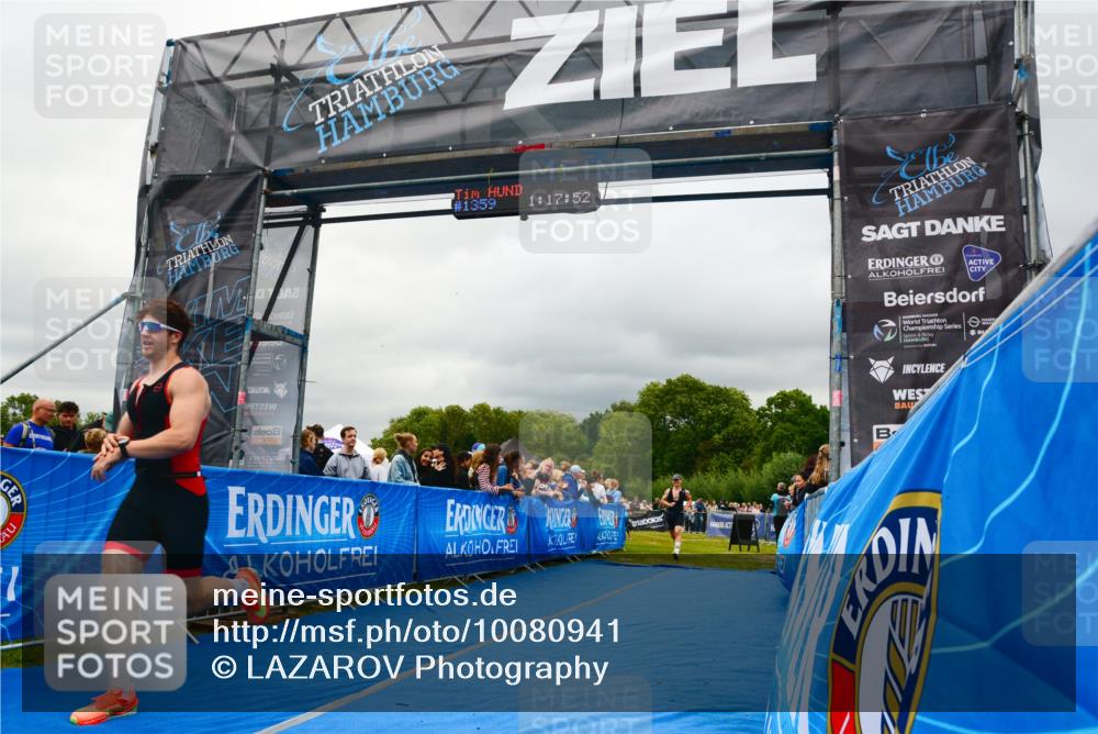 30.08.2026 - Elbe Triathlon Hamburg LAZAROV Photography http://msf.ph/oto/10080941 30.08.2026 11:18:07 Ziel 984, 1084 meine-sportfotos.de