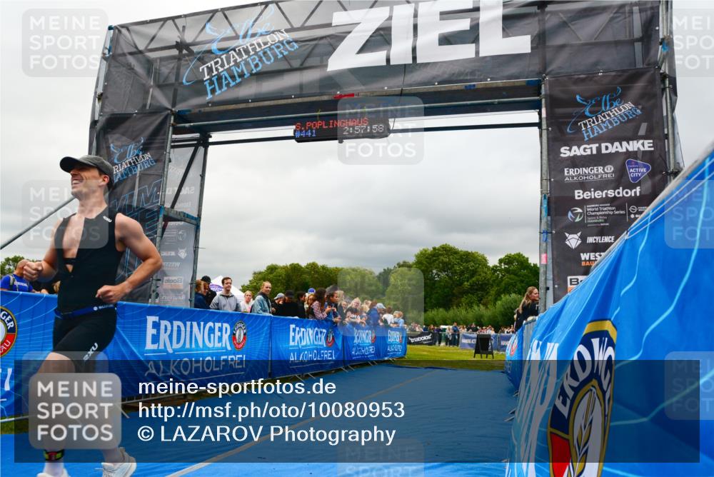 30.08.2026 - Elbe Triathlon Hamburg LAZAROV Photography http://msf.ph/oto/10080953 30.08.2026 11:18:11 Ziel 1084 meine-sportfotos.de