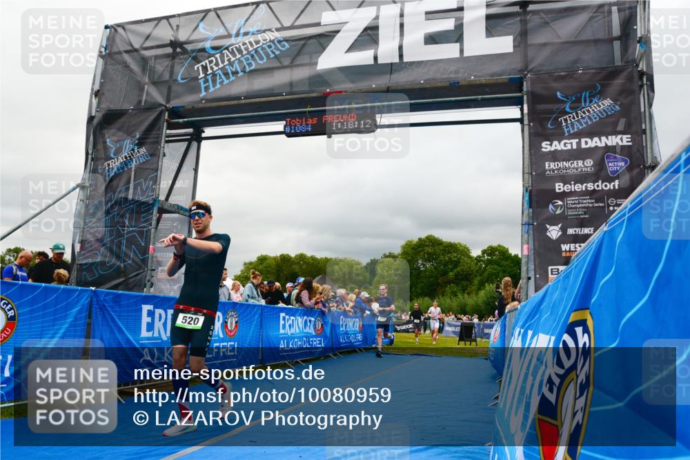30.08.2026 - Elbe Triathlon Hamburg LAZAROV Photography http://msf.ph/oto/10080959 30.08.2026 11:18:22 Ziel 520, 548, 577, 1052 meine-sportfotos.de