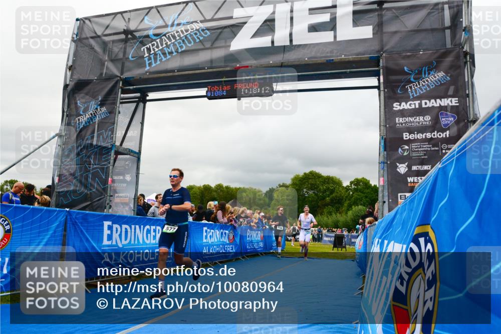 30.08.2026 - Elbe Triathlon Hamburg LAZAROV Photography http://msf.ph/oto/10080964 30.08.2026 11:18:24 Ziel 520, 548, 577, 1052 meine-sportfotos.de