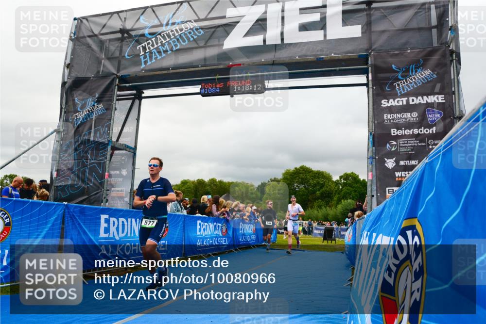 30.08.2026 - Elbe Triathlon Hamburg LAZAROV Photography http://msf.ph/oto/10080966 30.08.2026 11:18:24 Ziel 520, 548, 577, 1052 meine-sportfotos.de