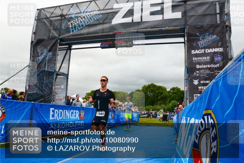 30.08.2026 - Elbe Triathlon Hamburg LAZAROV Photography http://msf.ph/oto/10080990 30.08.2026 11:18:36 Ziel 516, 1048, 1076 meine-sportfotos.de