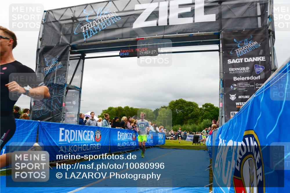 30.08.2026 - Elbe Triathlon Hamburg LAZAROV Photography http://msf.ph/oto/10080996 30.08.2026 11:18:37 Ziel 516, 1048, 1076 meine-sportfotos.de