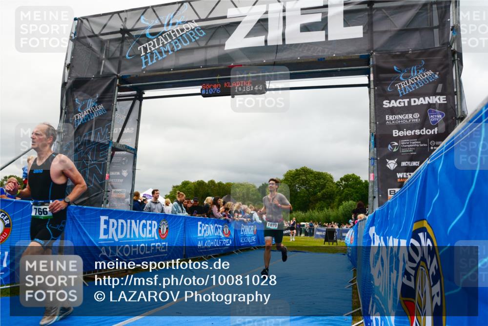 30.08.2026 - Elbe Triathlon Hamburg LAZAROV Photography http://msf.ph/oto/10081028 30.08.2026 11:18:57 Ziel 766, 1070 meine-sportfotos.de