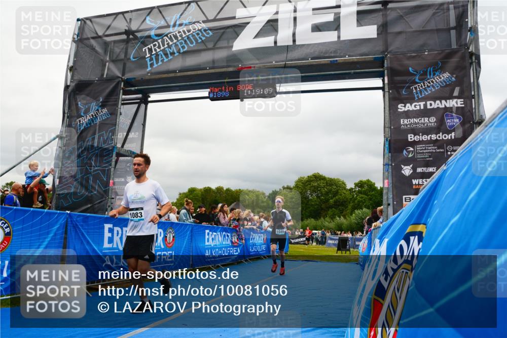 30.08.2026 - Elbe Triathlon Hamburg LAZAROV Photography http://msf.ph/oto/10081056 30.08.2026 11:19:12 Ziel 1049, 1083 meine-sportfotos.de