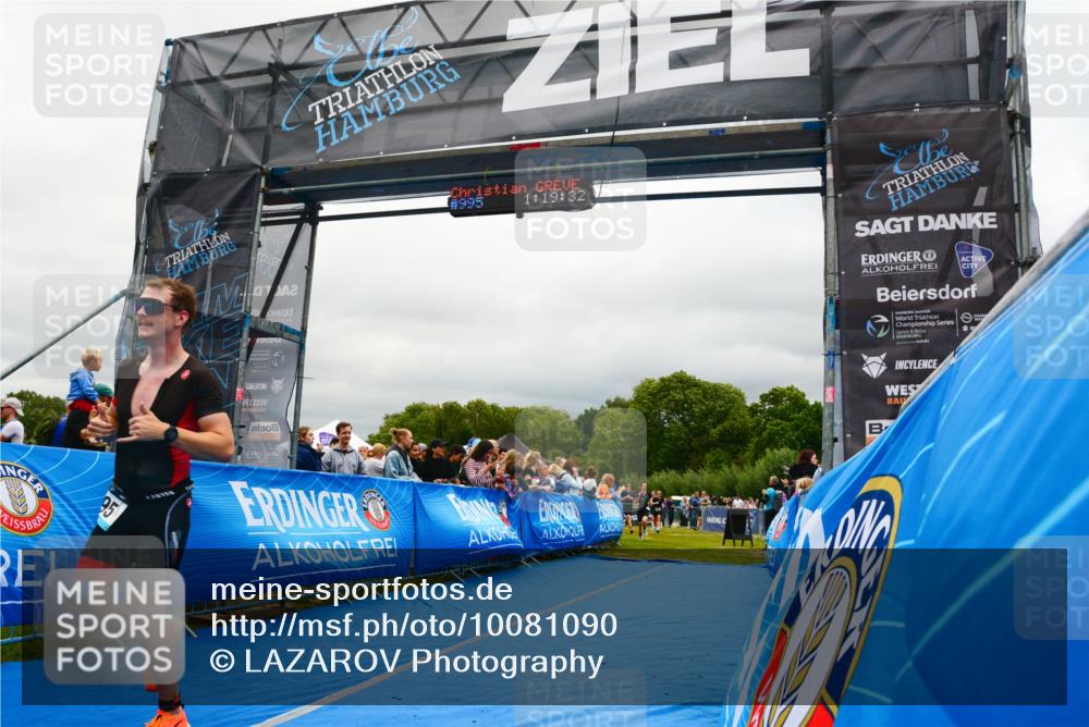 30.08.2026 - Elbe Triathlon Hamburg LAZAROV Photography http://msf.ph/oto/10081090 30.08.2026 11:19:31 Ziel 950, 995 meine-sportfotos.de