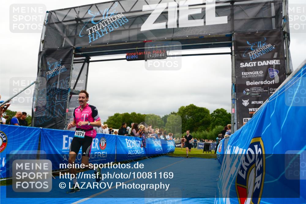 30.08.2026 - Elbe Triathlon Hamburg LAZAROV Photography http://msf.ph/oto/10081169 30.08.2026 11:20:01 Ziel 572, 725, 1071 meine-sportfotos.de