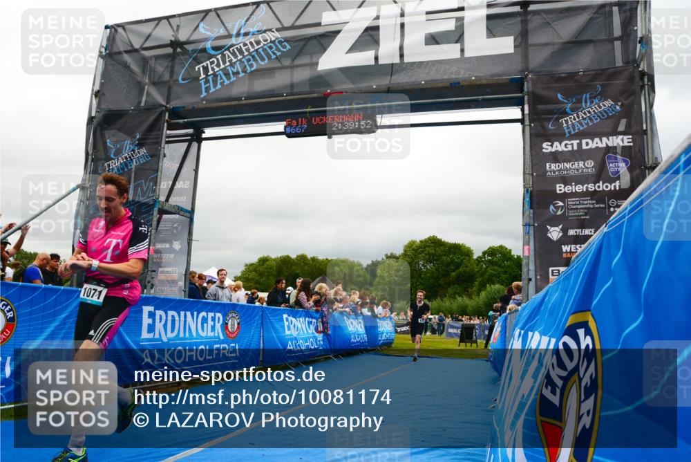 30.08.2026 - Elbe Triathlon Hamburg LAZAROV Photography http://msf.ph/oto/10081174 30.08.2026 11:20:02 Ziel 572, 725, 1071 meine-sportfotos.de