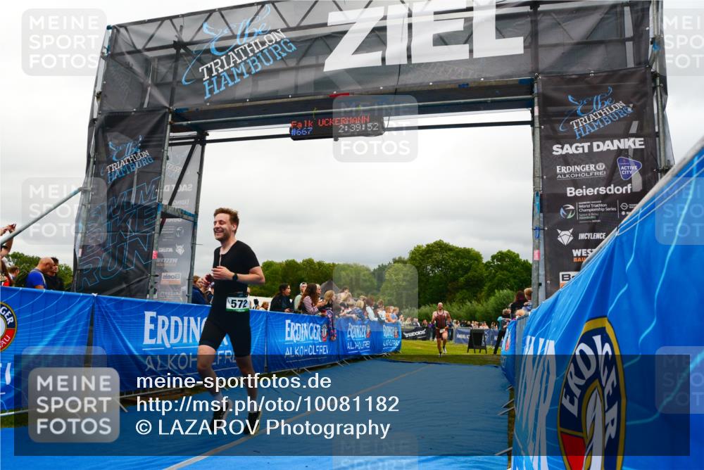 30.08.2026 - Elbe Triathlon Hamburg LAZAROV Photography http://msf.ph/oto/10081182 30.08.2026 11:20:04 Ziel 572, 725, 1071 meine-sportfotos.de