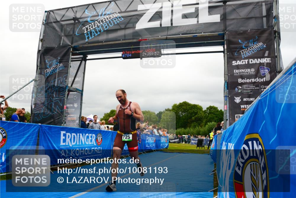 30.08.2026 - Elbe Triathlon Hamburg LAZAROV Photography http://msf.ph/oto/10081193 30.08.2026 11:20:07 Ziel 572, 725 meine-sportfotos.de