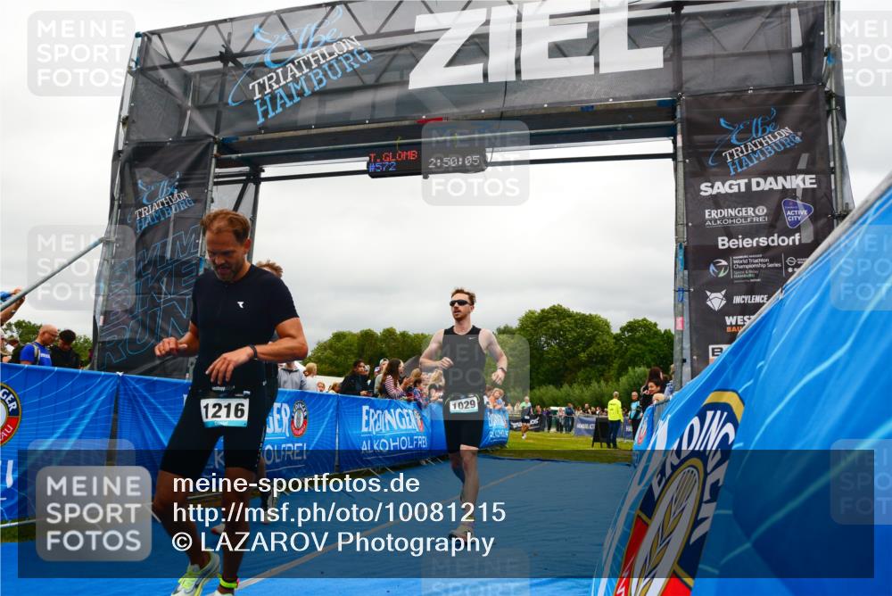 30.08.2026 - Elbe Triathlon Hamburg LAZAROV Photography http://msf.ph/oto/10081215 30.08.2026 11:20:22 Ziel 1013, 1029, 1094, 1216 meine-sportfotos.de
